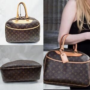 💎✨BEAUTIFUL✨💎Authentic Louis Vuitton Deauville Hand Bag